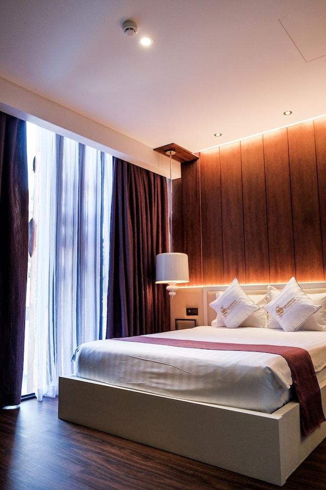 Signature Boutique Hotel Ho Chi Minh City Exterior photo